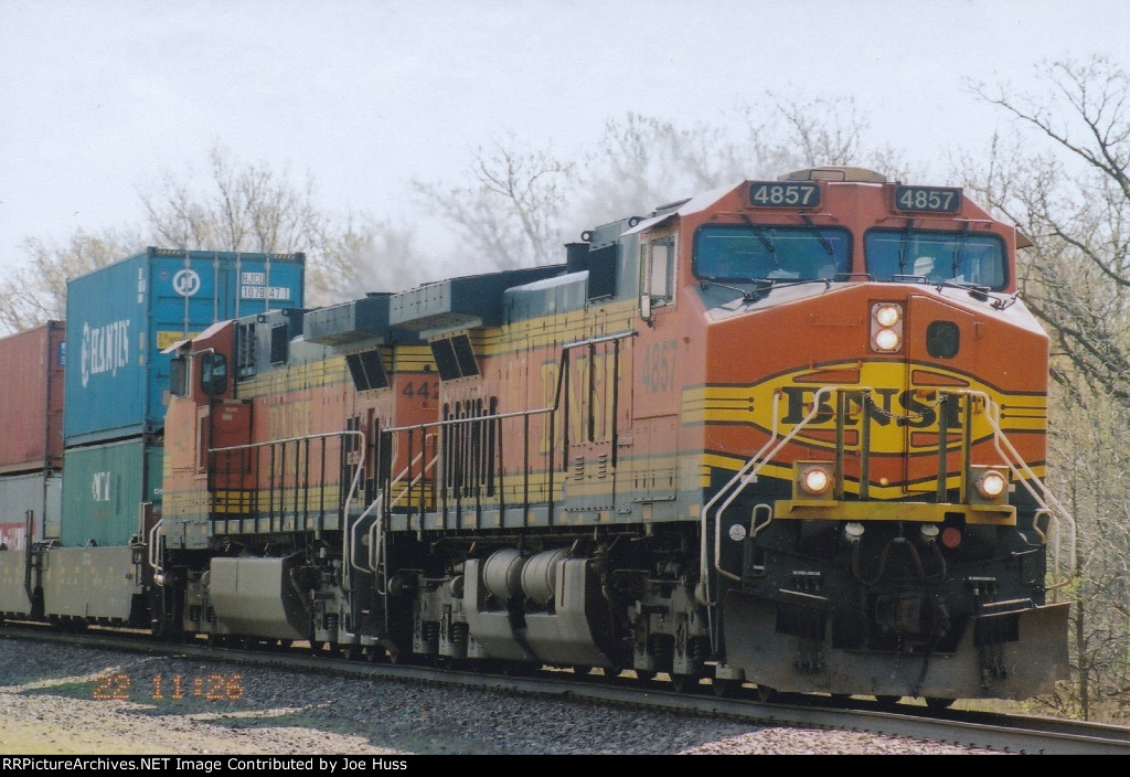 BNSF 4857 West